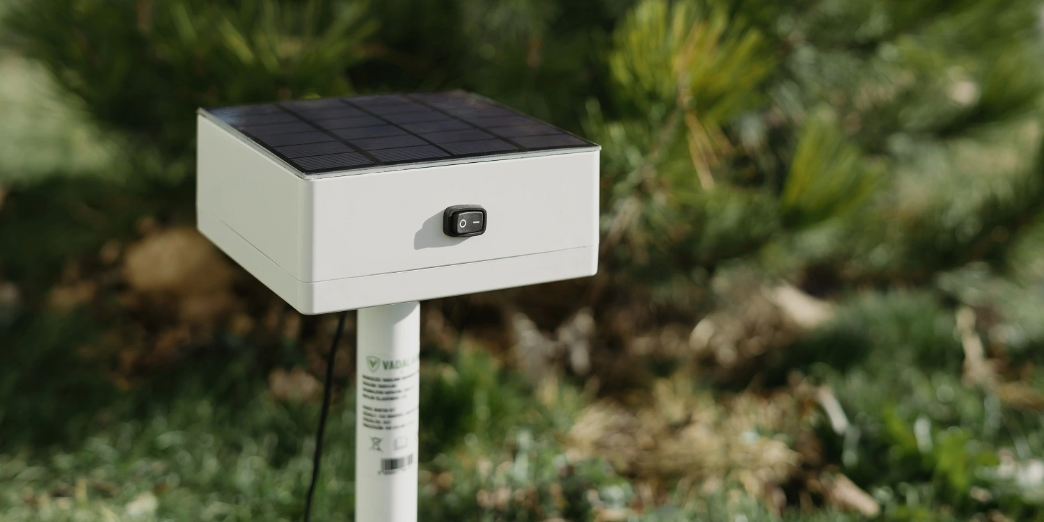 Mole repeller